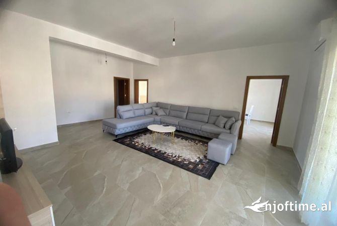 Shtepi me qera 3+1 ne Tirane - 500 Euro