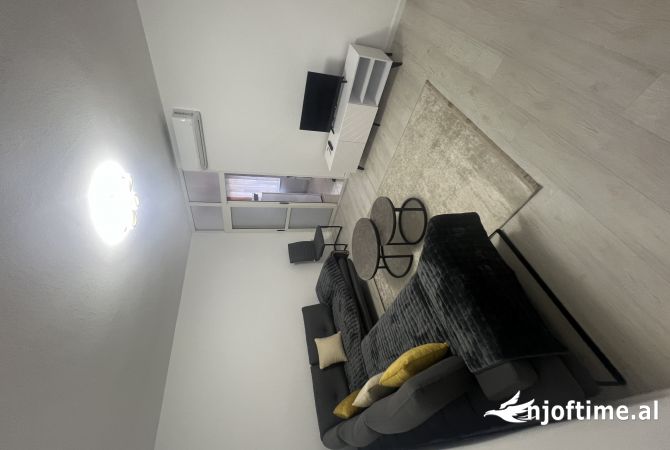 Shtepi me qera 1+1 ne Tirane - 650 Euro