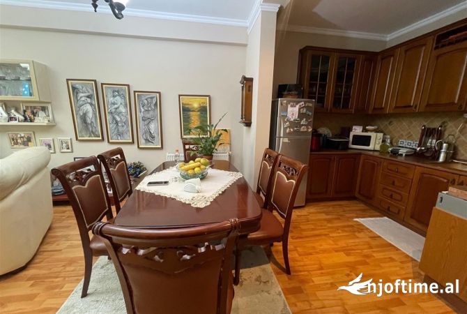 Shtepi ne shitje 2+1 ne Tirane - 265,000 Euro
