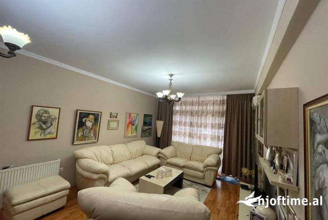 Shtepi ne shitje 2+1 ne Tirane - 265,000 Euro