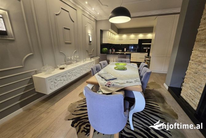 Shtepi me qera 2+1 ne Tirane - 1,500 Euro