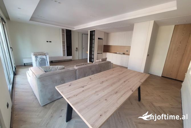 Shtepi me qera 2+1 ne Tirane - 1,500 Euro