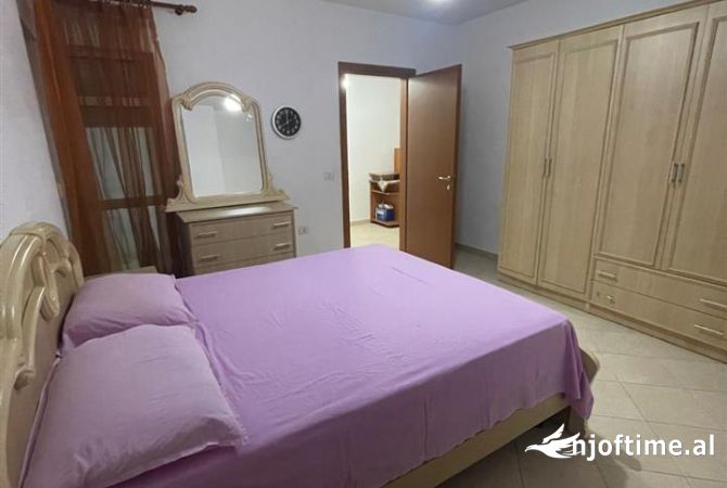 Shtepi me qera 1+1 ne Tirane - 650 Euro