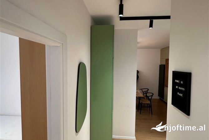 Shtepi ne shitje Apartament ne Tirane, 2+1, Mobilimi E mobiluar, Pagesa 195,000  Euro.