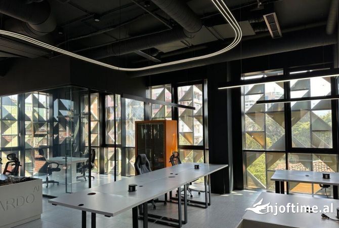 Ambient biznesi me qera 1+1 ne Tirane - 2,200 Euro