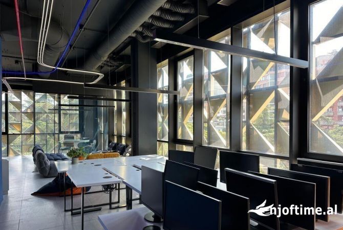 Ambient biznesi me qera 1+1 ne Tirane - 2,200 Euro