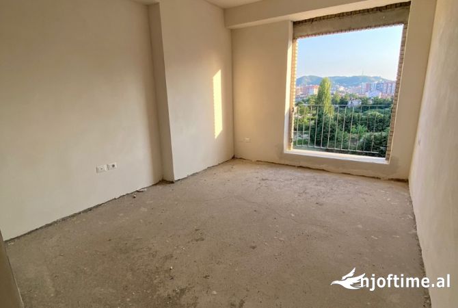Shtepi ne shitje 3+1 ne Tirane - 250,000 Euro