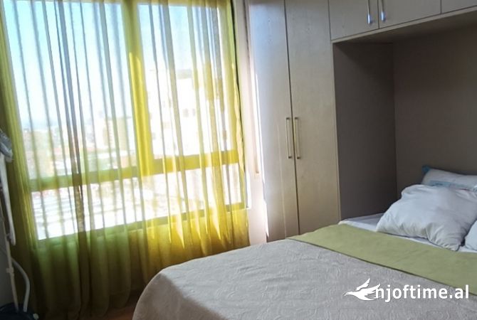 Shtepi me qera Apartament ne Tirane, 1+1, Mobilimi E mobiluar, Pagesa 500  Euro.