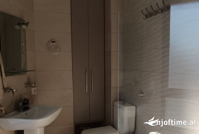 Shtepi me qera Apartament ne Tirane, 1+1, Mobilimi E mobiluar, Pagesa 500  Euro.