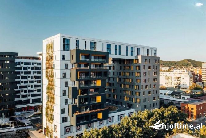 Ambient biznesi ne shitje 4+1 ne Tirane - 3,999 Euro