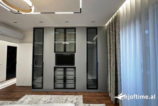 Shtepi me qera Apartament ne Tirane, 2+1, Mobilimi E mobiluar, Pagesa 1,000  Euro.