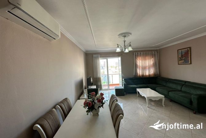 Shtepi me qera 2+1 ne Tirane - 600 Euro