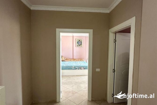 Shtepi me qera Apartament ne Tirane, 2+1, Mobilimi E mobiluar, Pagesa 600  Euro.