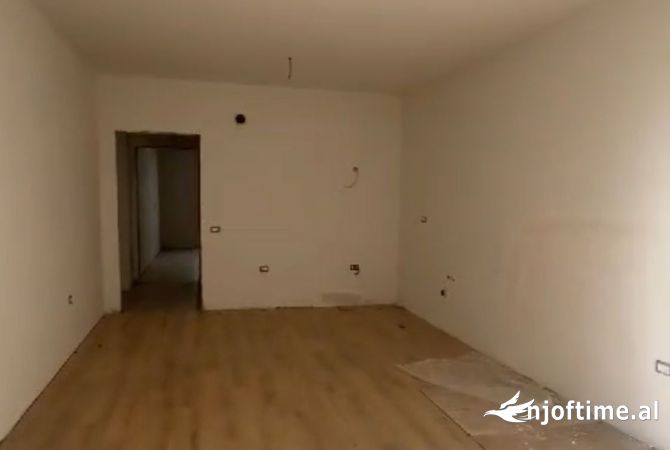 Shtepi ne shitje 2+1 ne Tirane - 96,000 Euro