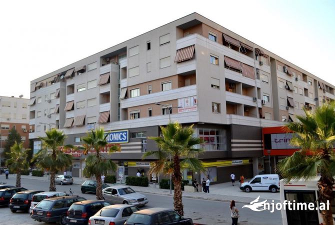 Ambient biznesi ne shitje 1+1 ne Tirane - 429,500 Euro