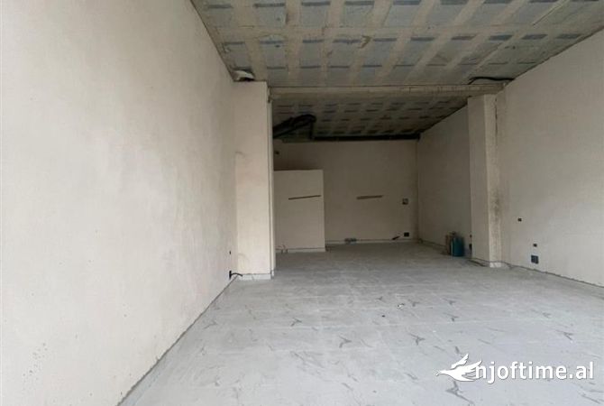 Ambient biznesi me qera 1+1 ne Tirane - 700 Euro