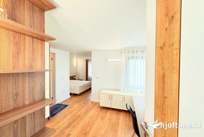 Shtepi me qera 4+1 ne Tirane - 3,000 Euro