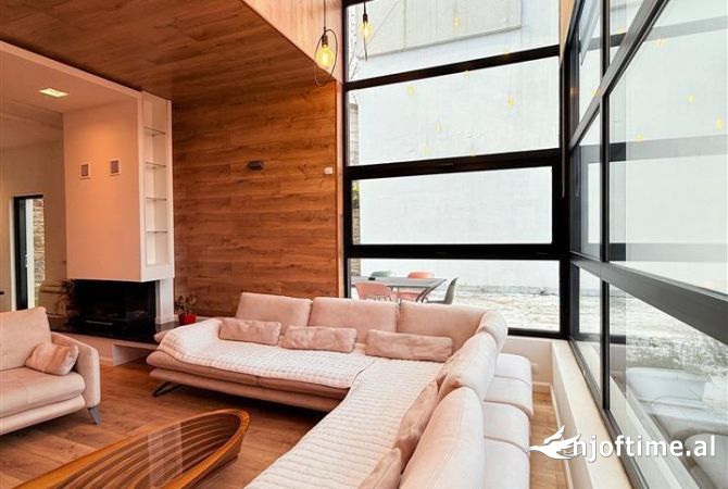 Luxury villas for rent in Tirana 4+1, Furnished