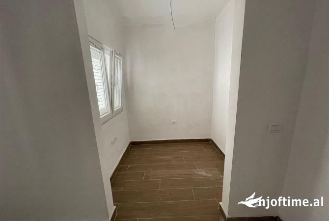 Shtepi ne shitje 1+1 ne Tirane - 119,374 Euro