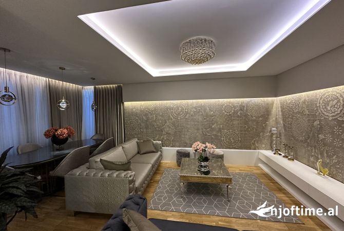 Shtepi ne shitje Apartament ne Tirane, 3+1, Mobilimi E mobiluar, Pagesa 350,000  Euro.