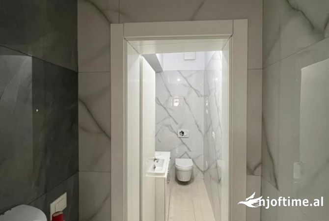 Ambient biznesi me qera 1+1 ne Tirane - 850 Euro