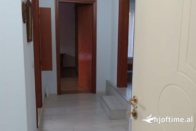 Shtepi me qera 2+1 ne Tirane - 600 Euro