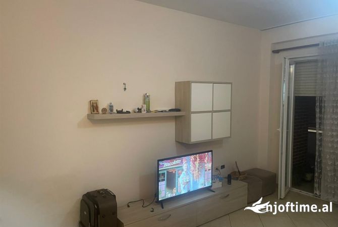 Shtepi me qera 2+1 ne Tirane - 500 Euro