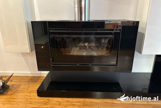 Shtepi me qera Apartament ne Tirane, 3+1, Mobilimi E mobiluar, Pagesa 1,100  Euro.