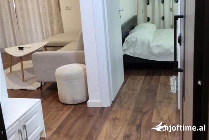 Shtepi me qera 1+1 ne Tirane - 650 Euro