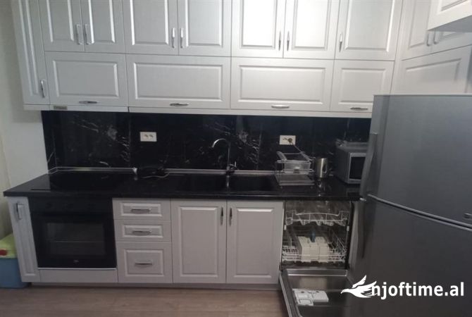 Shtepi me qera 1+1 ne Tirane - 650 Euro