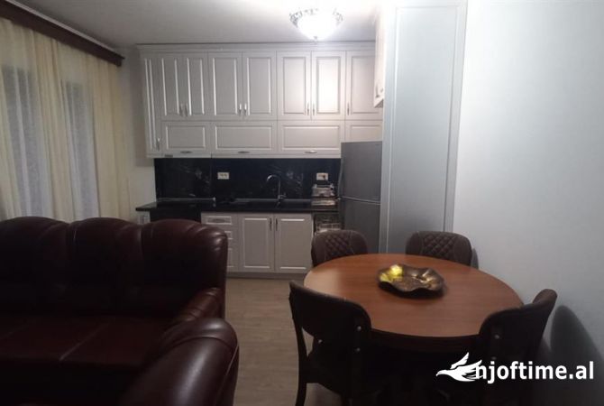 Shtepi me qera 1+1 ne Tirane - 650 Euro