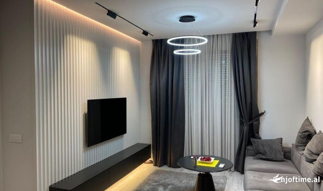 Shtepi me qera Apartament ne Tirane, 2+1, Mobilimi E mobiluar, Pagesa 700  Euro.