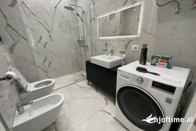 Shtepi me qera Apartament ne Tirane, 2+1, Mobilimi E mobiluar, Pagesa 700  Euro.