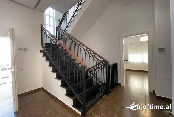 Shtepi me qera 5+1 ne Tirane - 4,800 Euro