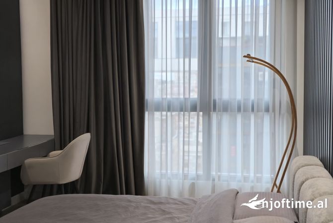 Shtepi me qera Apartament ne Tirane, 2+1, Mobilimi E mobiluar, Pagesa 1,500  Euro.