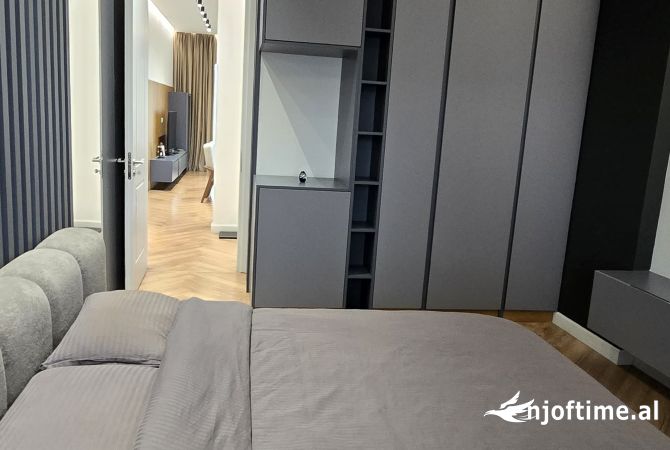 Shtepi me qera Apartament ne Tirane, 2+1, Mobilimi E mobiluar, Pagesa 1,500  Euro.