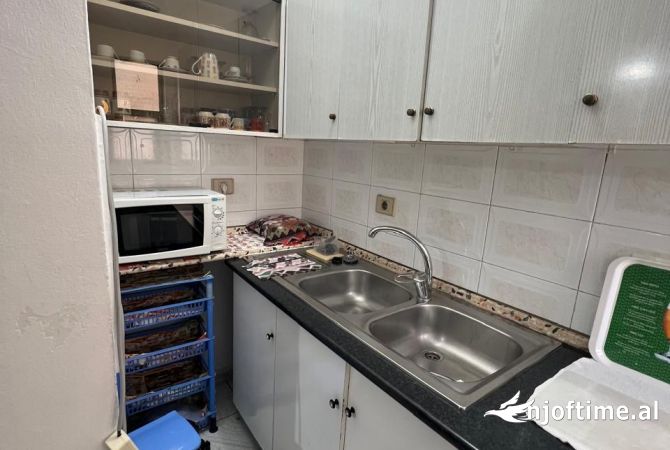 Shtepi me qera 2+1 ne Tirane - 450 Euro