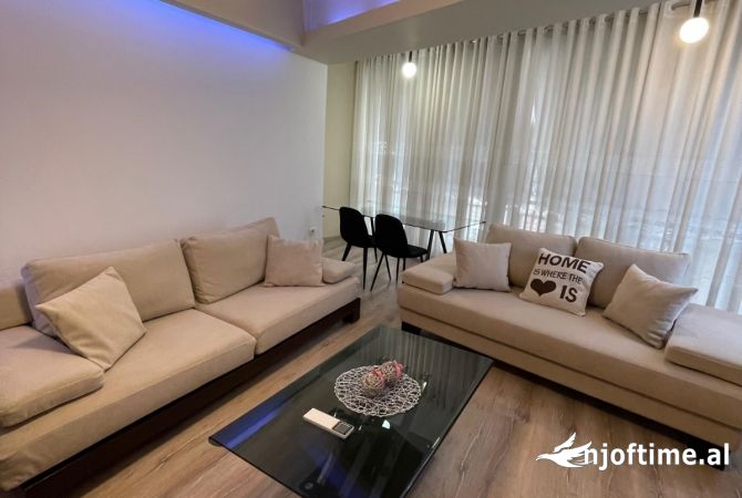 Shtepi me qera 2+1 ne Tirane - 800 Euro