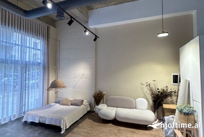 SHOWROOM ME QERA  NE ASTIR 