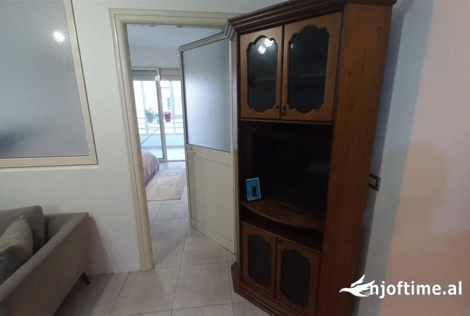 Shtepi ne shitje 1+1 ne Tirane - 105,000 Euro