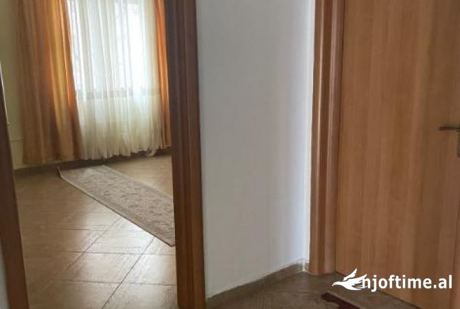 Shtepi me qera 3+1 ne Tirane - 800 Euro