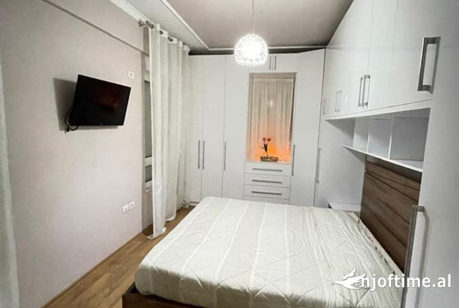 Shtepi me qera 2+1 ne Tirane - 750 Euro