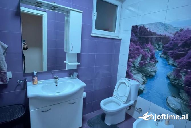 Shtepi me qera 2+1 ne Tirane - 750 Euro