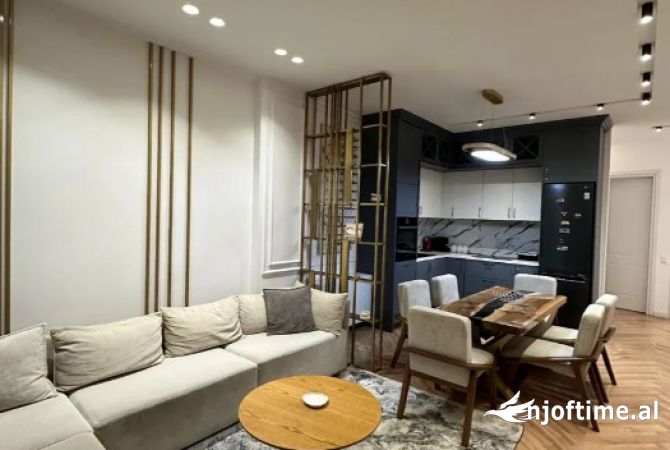 Shtepi me qera 2+1 ne Tirane - 1,201 Euro
