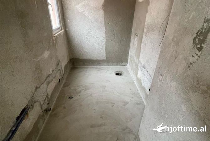 Shtepi ne shitje 2+1 ne Tirane - 102,001 Euro