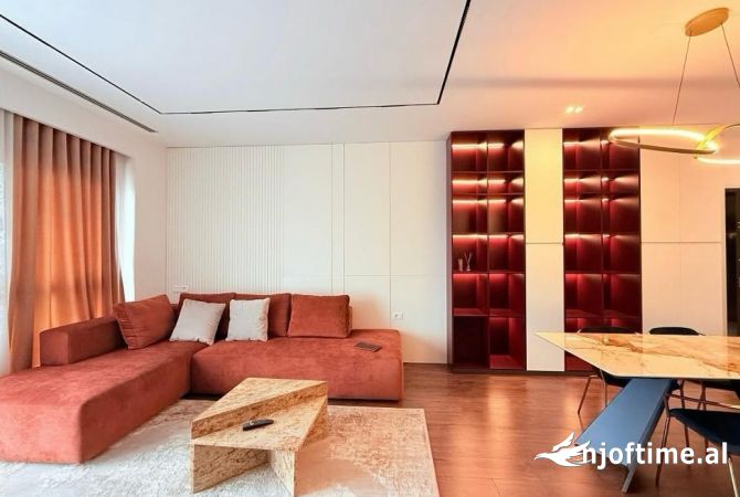 Shtepi me qera 3+1 ne Tirane - 2,500 Euro