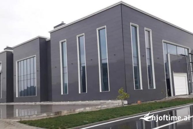 Ambient biznesi me qera 4+1 ne Tirane - 8,750 Euro