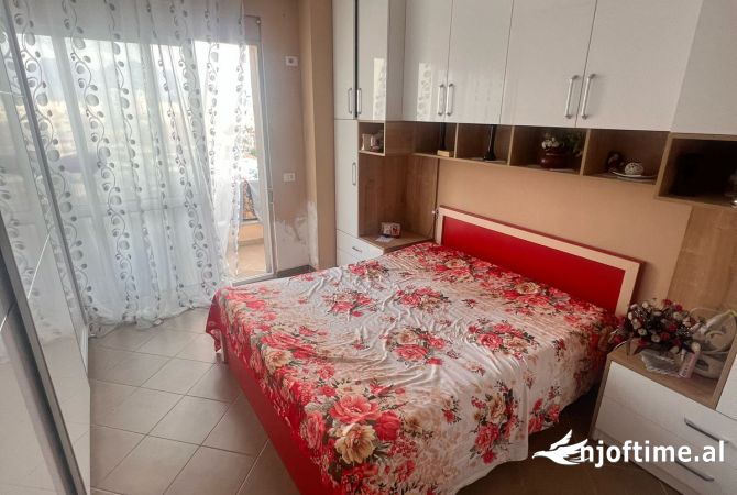 Shtepi me qera Apartament ne Tirane, 1+1, Mobilimi Bosh, pa mobiluar, Pagesa 400  Euro.