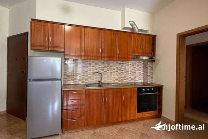 Shtepi me qera 2+1 ne Tirane - 600 Euro