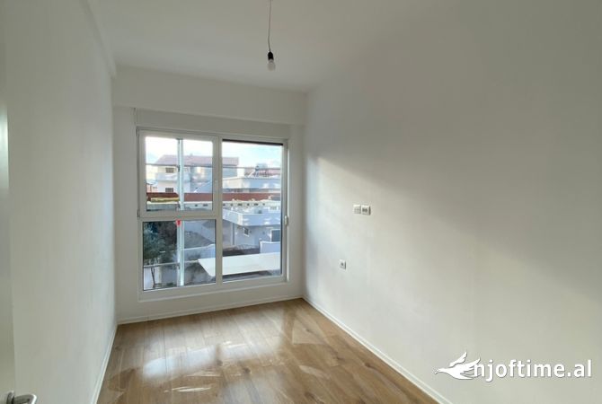 Shtepi me qera 2+1 ne Tirane - 70,000 Leke